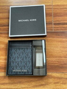 Michael Kors Men's 4 Slots Credit Card Case Wallet and Money Clip Sets